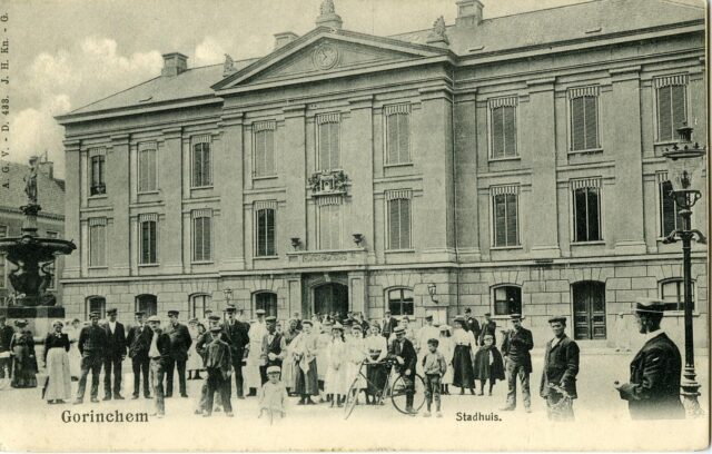 Het stadhuis (thans Gorcums Museum) werd gebouwd in 1860.